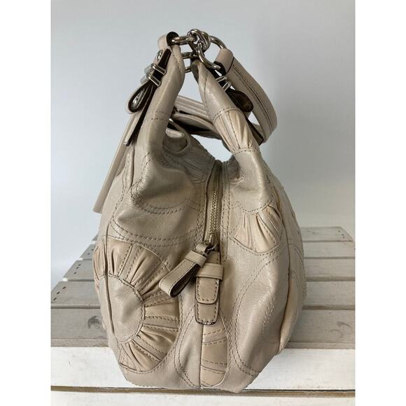 COACH 16504 LARGE SIGNATURE PRINT BONE COLOR SHOULDER BAG - Picture 2 of 16